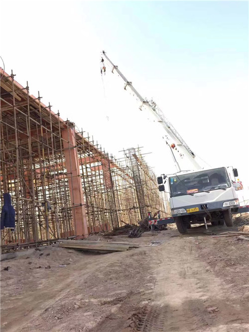 石柱吊车作业的安全注意事项有哪些？