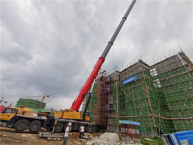 石柱吊装方案需要单独付费吗？复杂工况是否提供专家论证？