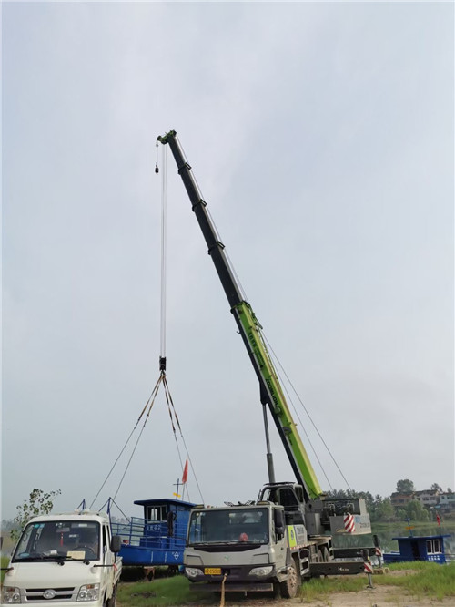 石柱桥梁建设吊装案例